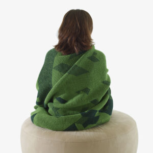 Plaid Cilos, design Erwan & Ronan Bouroullec, collection Cinna, In situ Quimper