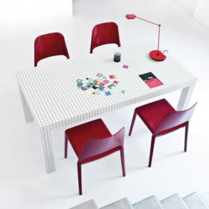 Table Quaderna, design Superstudio collection Zanotta