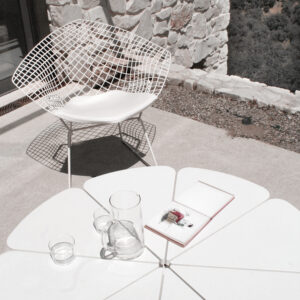 Table basse Outdoor Petal, design Richard Schultz collection Knoll