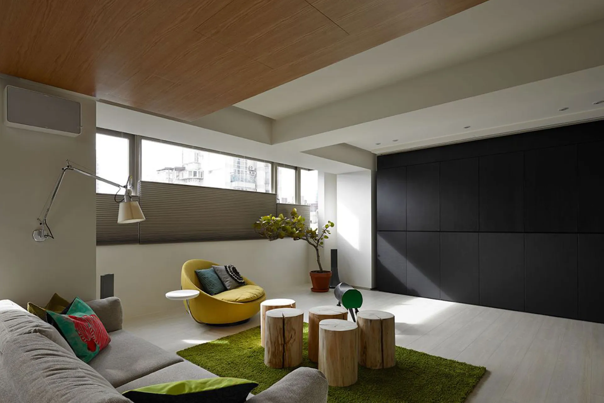 Tolomeo Mega Wall, design Michele De Lucchi et Giancarlo Fassina, collection Artemide, In Situ Quimper