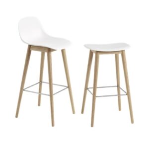 Tabouret Fiber Bar Stool/ Base Bois - Plastique recyclé, design Iskos - Berlin collection Muuto