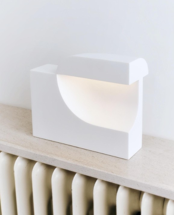 Lampe de table Moby, design Birgitte Due Madsen et Jonas Trampedach Collection Karakter