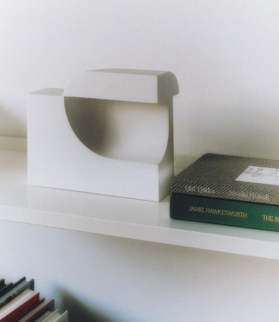 Lampe de table Moby, design Birgitte Due Madsen et Jonas Trampedach Collection Karakter