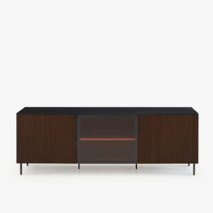 Bahut vitrine 3 portes Selvans, design Christian Werner collection Cinna in situ Quimper