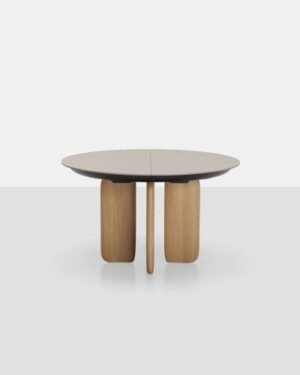 Table de repas Pala, design Monica Graffeo, collection Kristalia, In Situ Quimper
